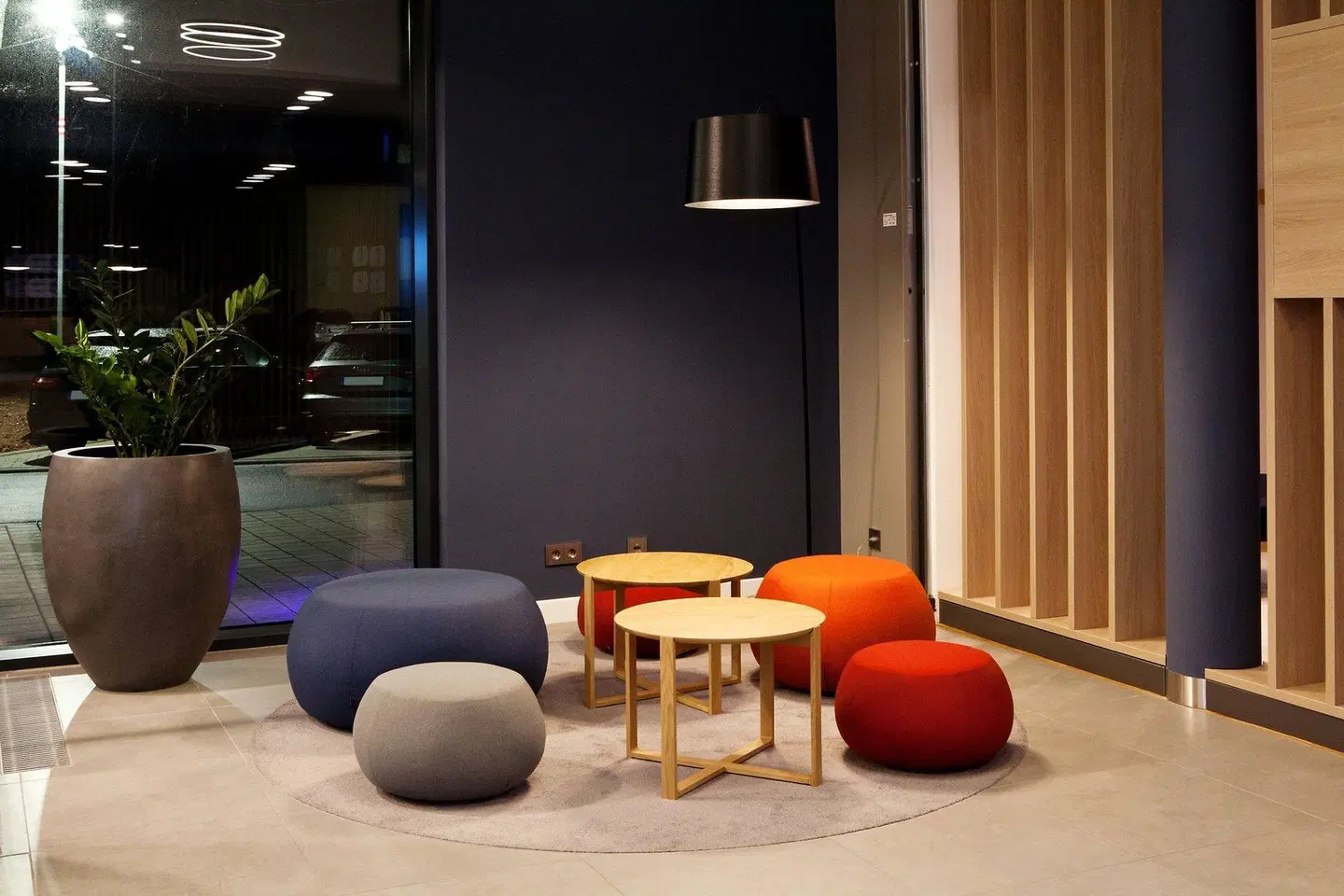 Holiday Inn Express Trier Bar