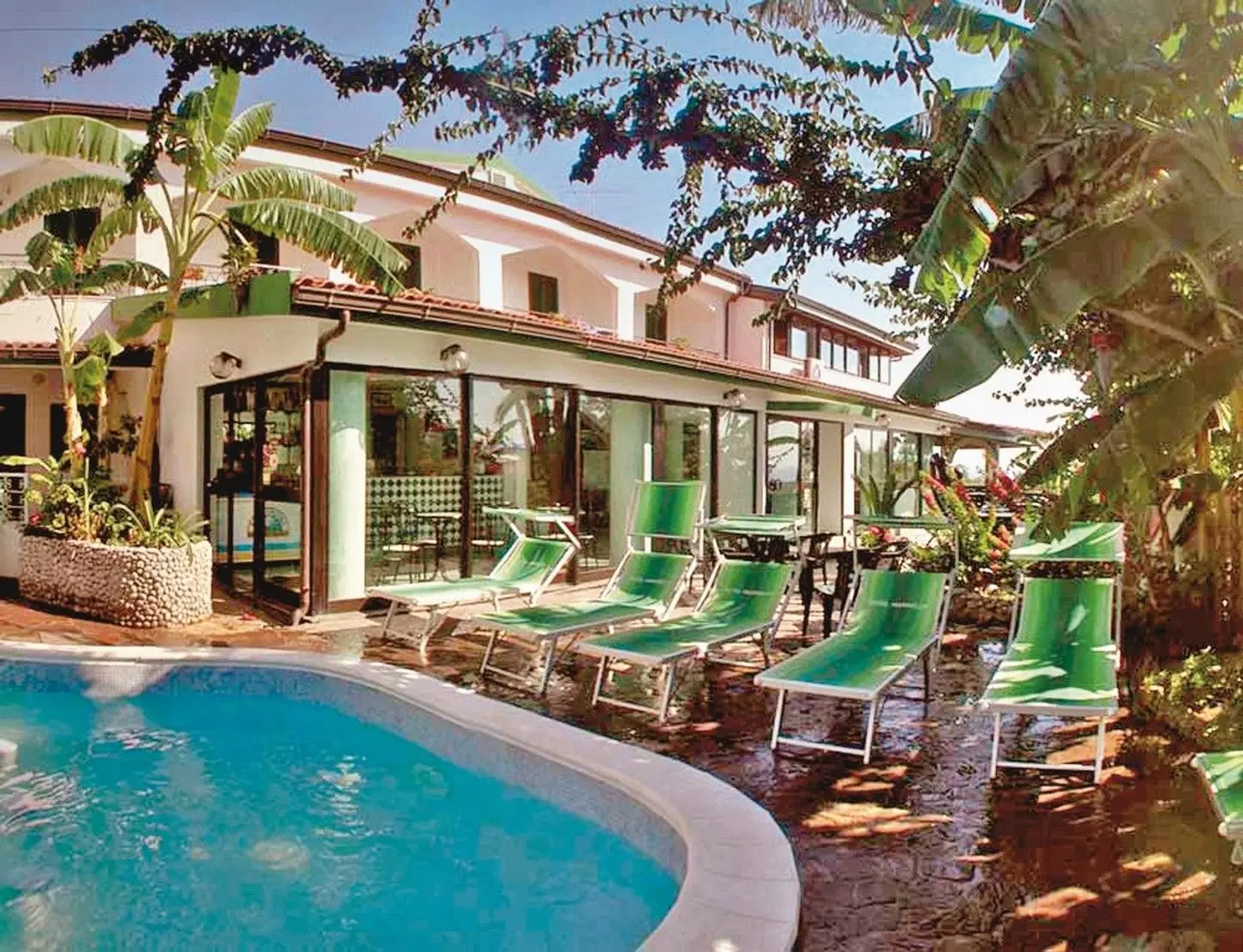 Marinella OUTDOOR_POOL