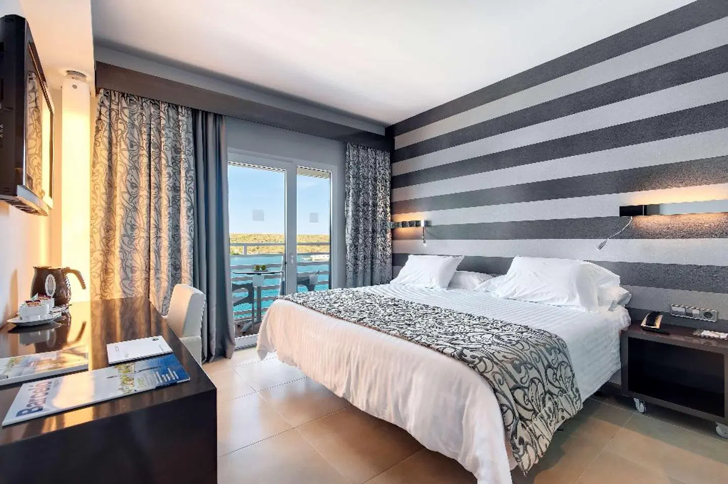 Barceló Hamilton Menorca Adults Only ROOM_EXAMPLE