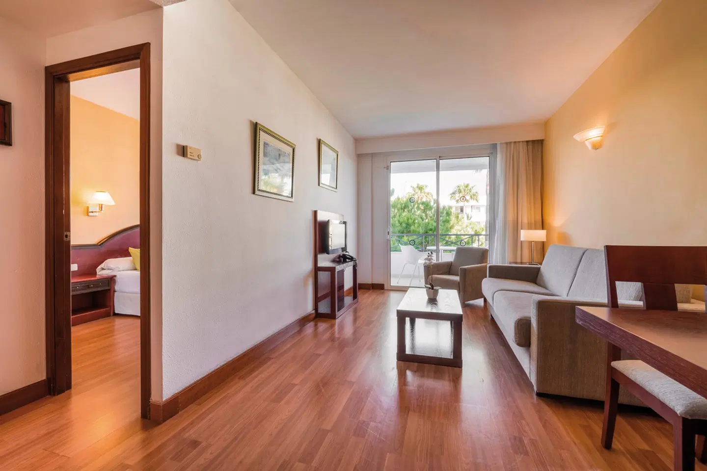 Tropicana ROOM_EXAMPLE