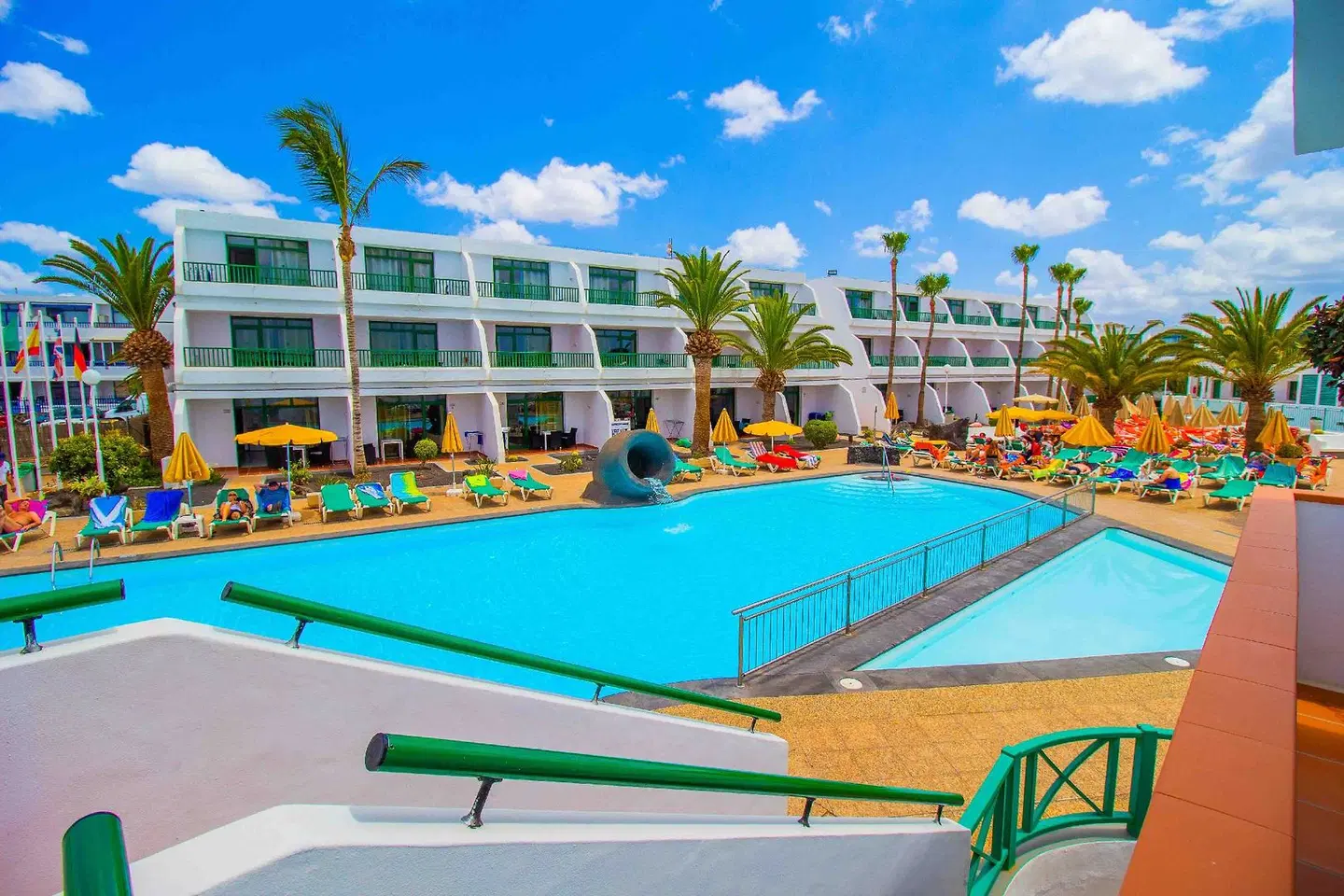 Apartamentos La Peñita OUTDOOR_POOL