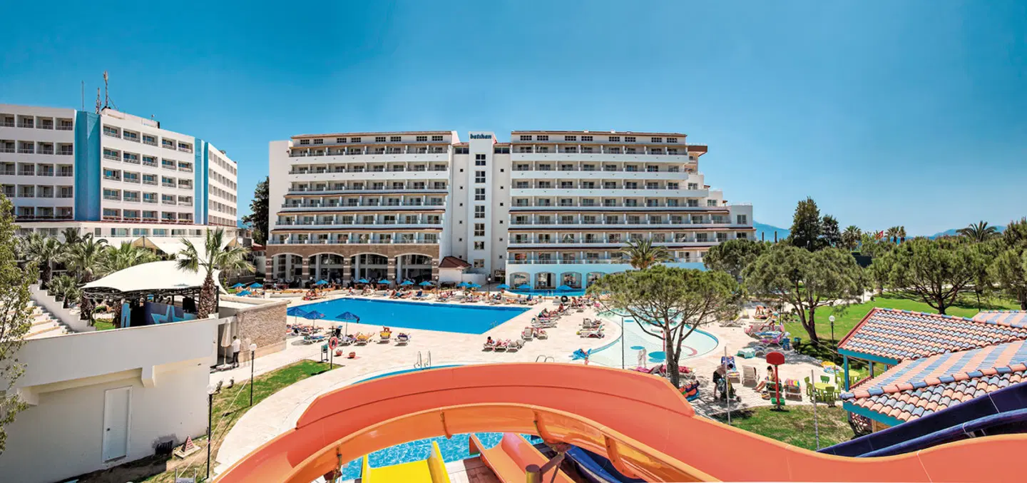 Batihan Beach Resort EXTERIOR