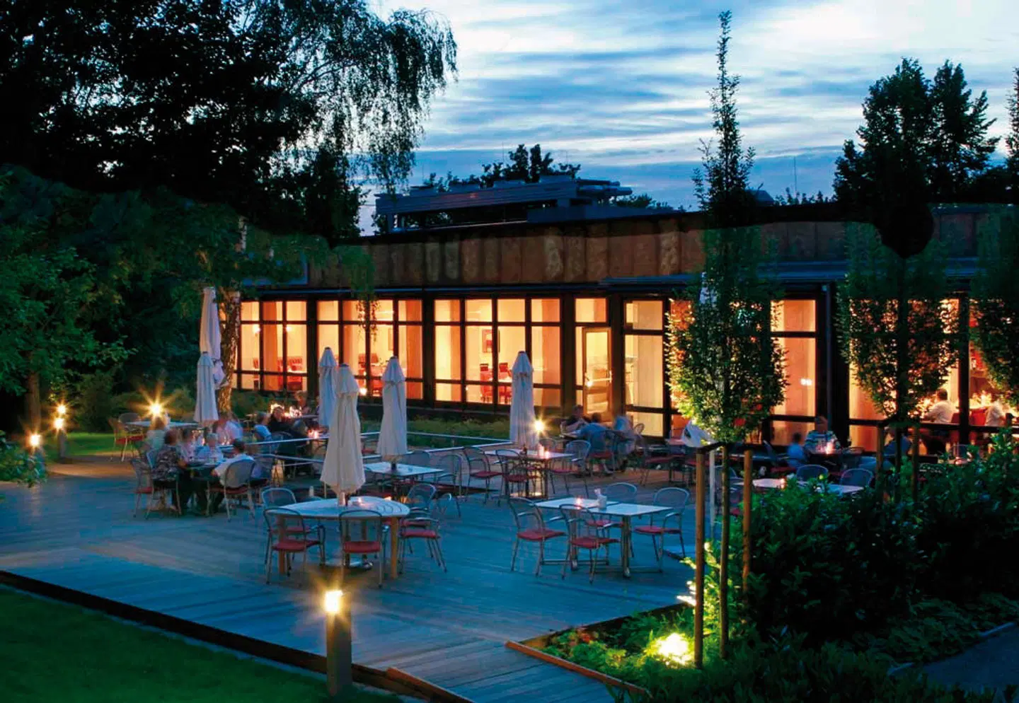 H+ Hotel Bochum EXTERIOR