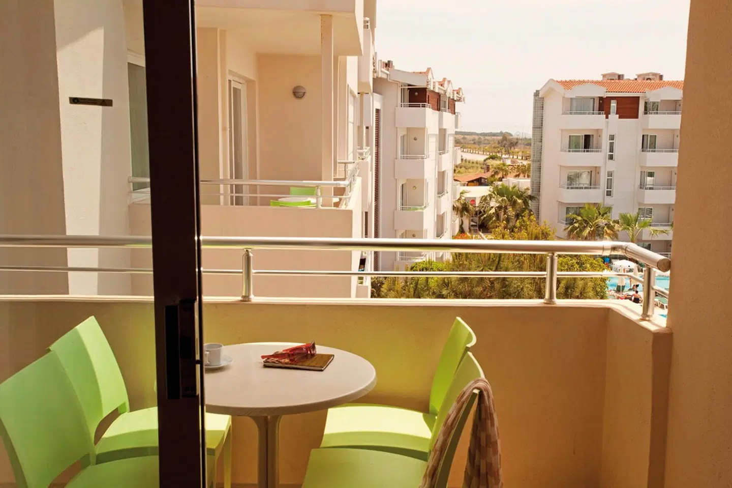 Calimera Side Resort Terrasse