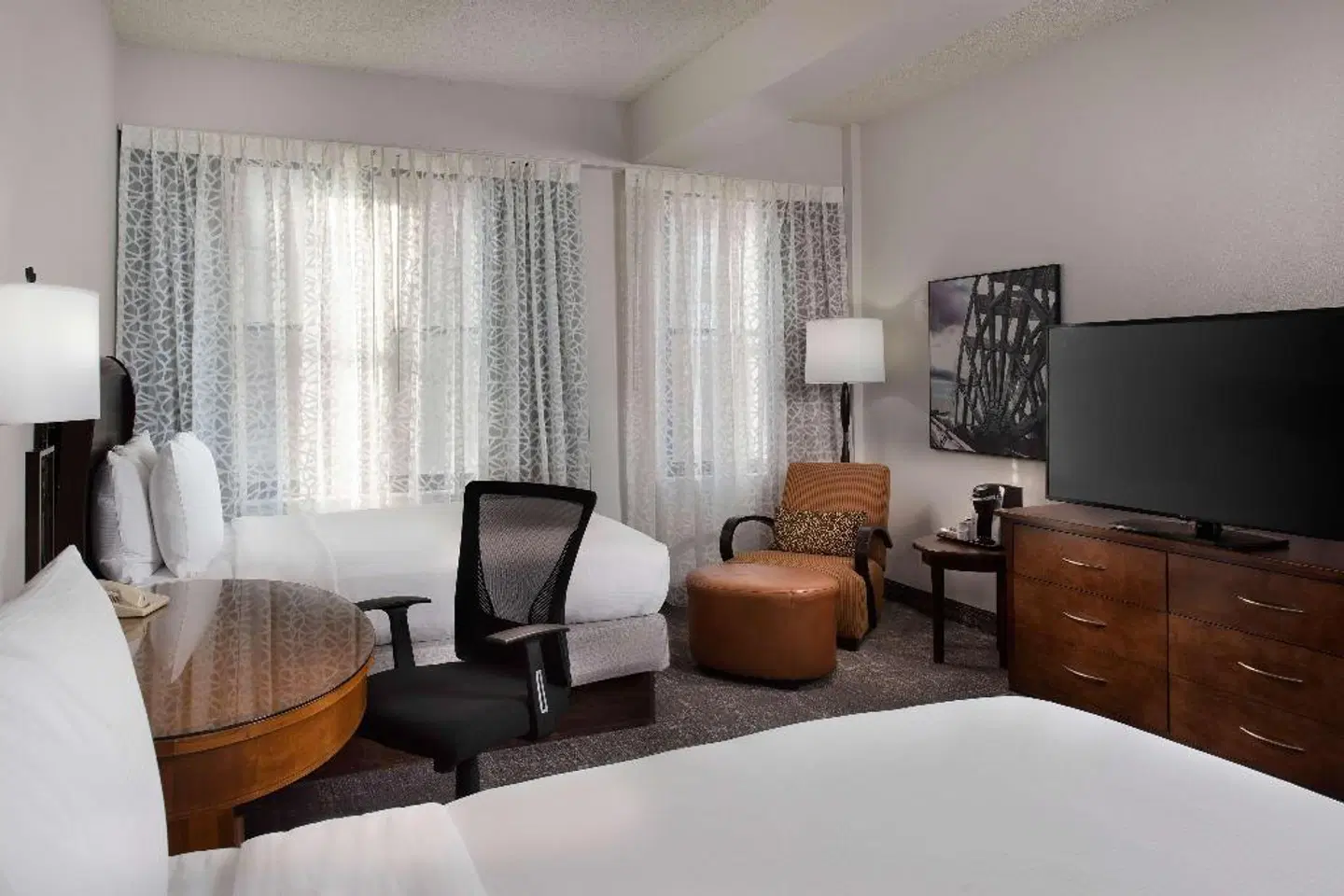 DoubleTree by Hilton Hotel Memphis Downtown ROOM_EXAMPLE