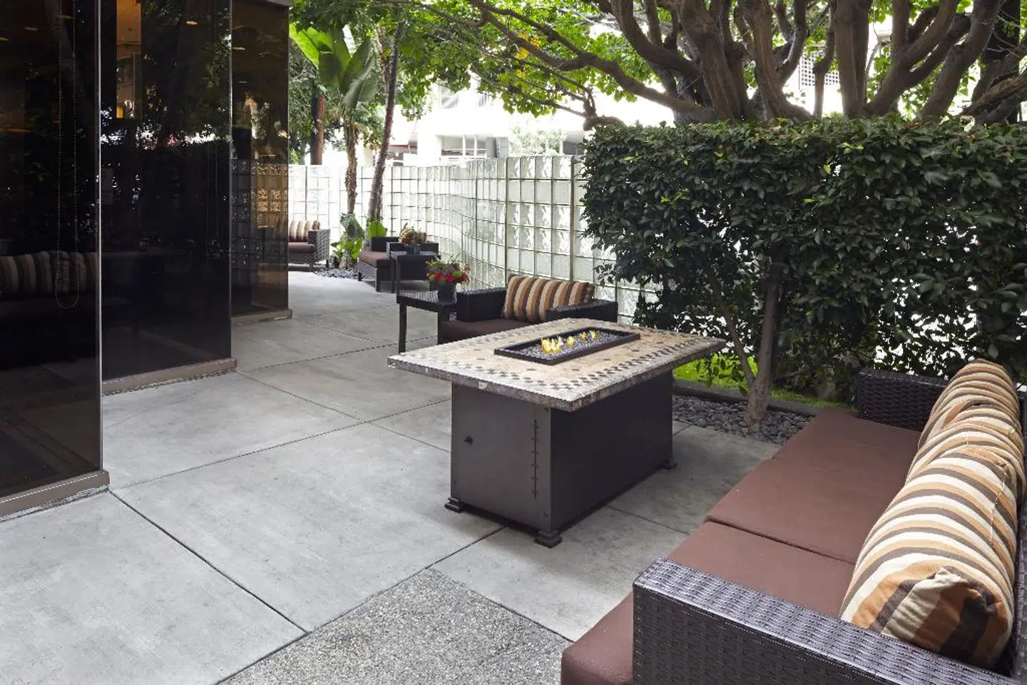 Courtyard by Marriott Los Angeles LAX/Century Boulevard Terrasse