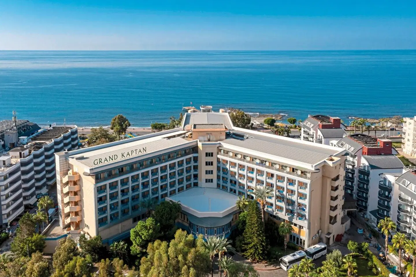 Grand Kaptan EXTERIOR