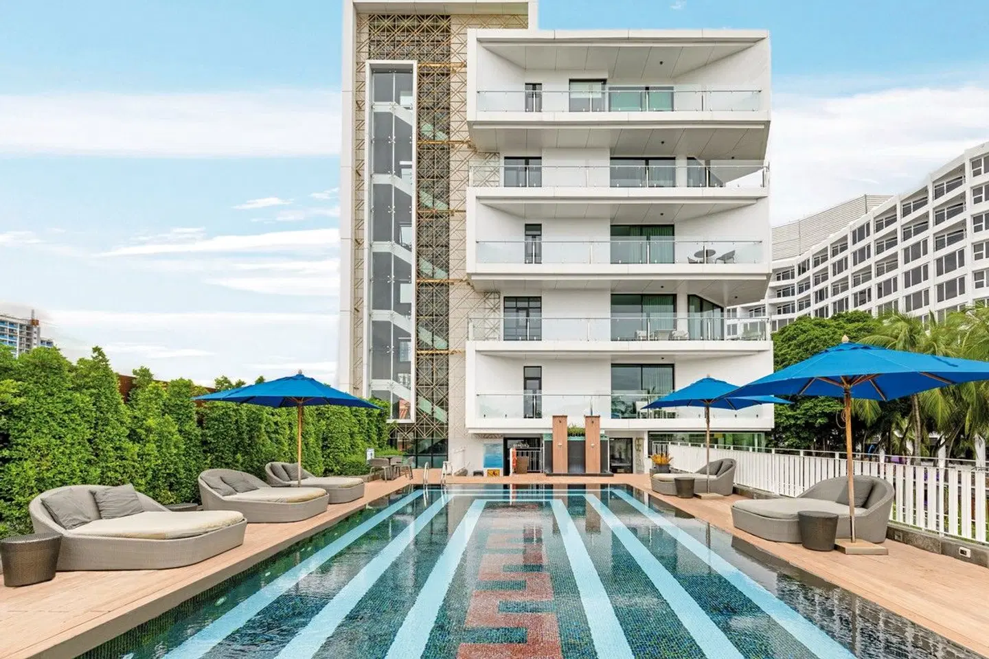 Mera Mare Pattaya EXTERIOR