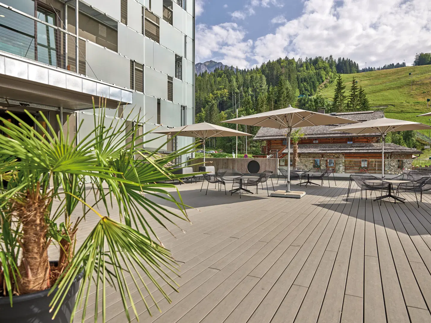 Arena Franz Ferdinand Nassfeld Terrasse