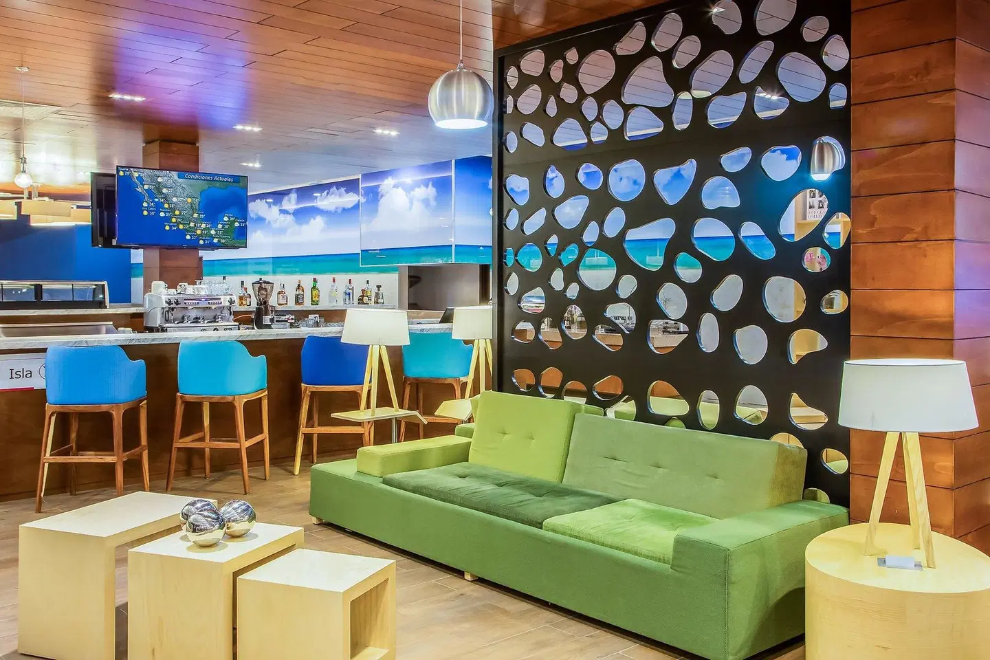 Fiesta Inn Playa del Carmen Bar