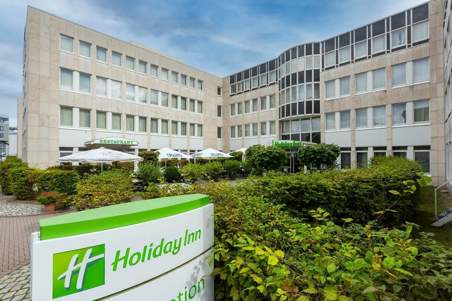 Holiday Inn Frankfurt Neu-Isenburg EXTERIOR