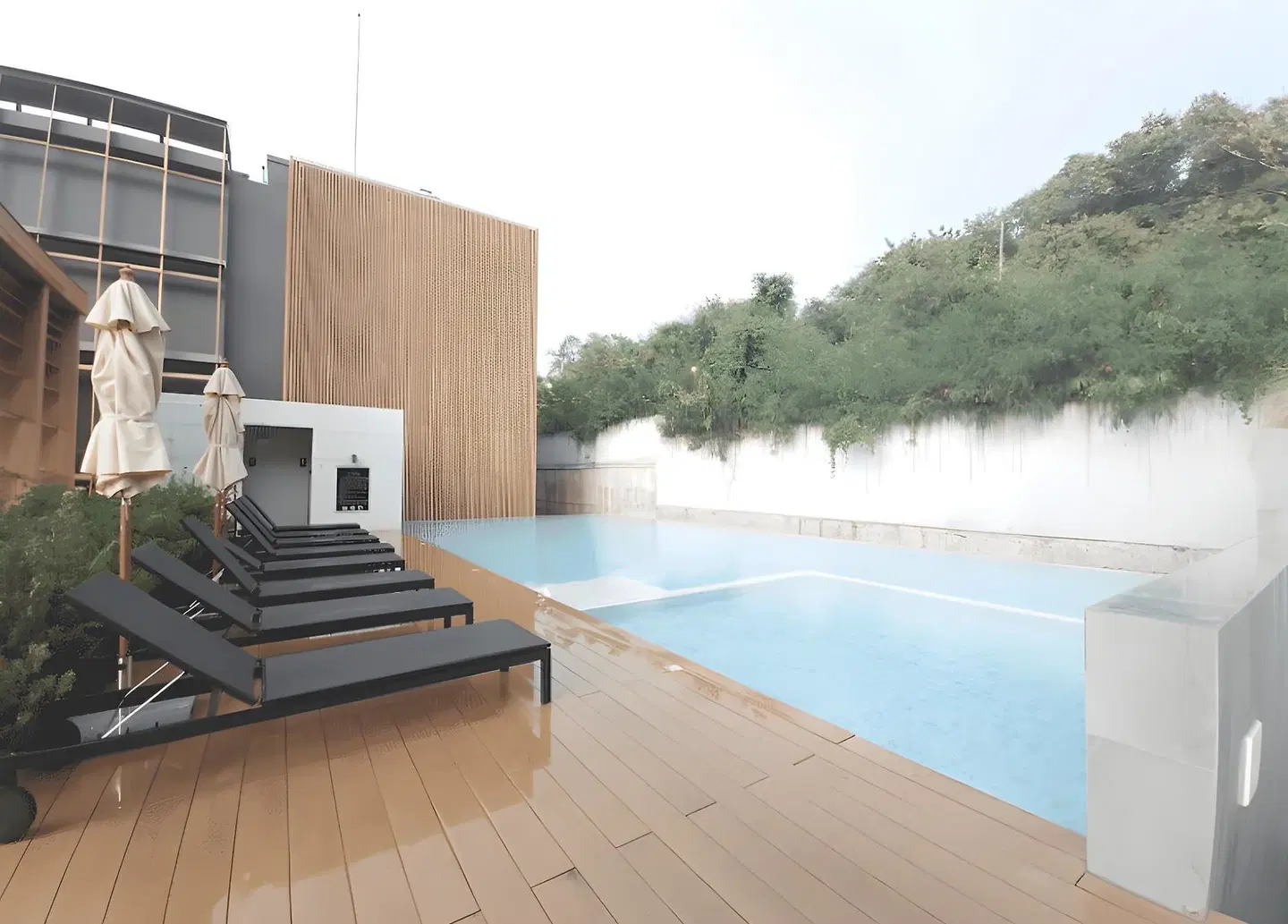 Has Pattaya (SHA Certified) OUTDOOR_POOL