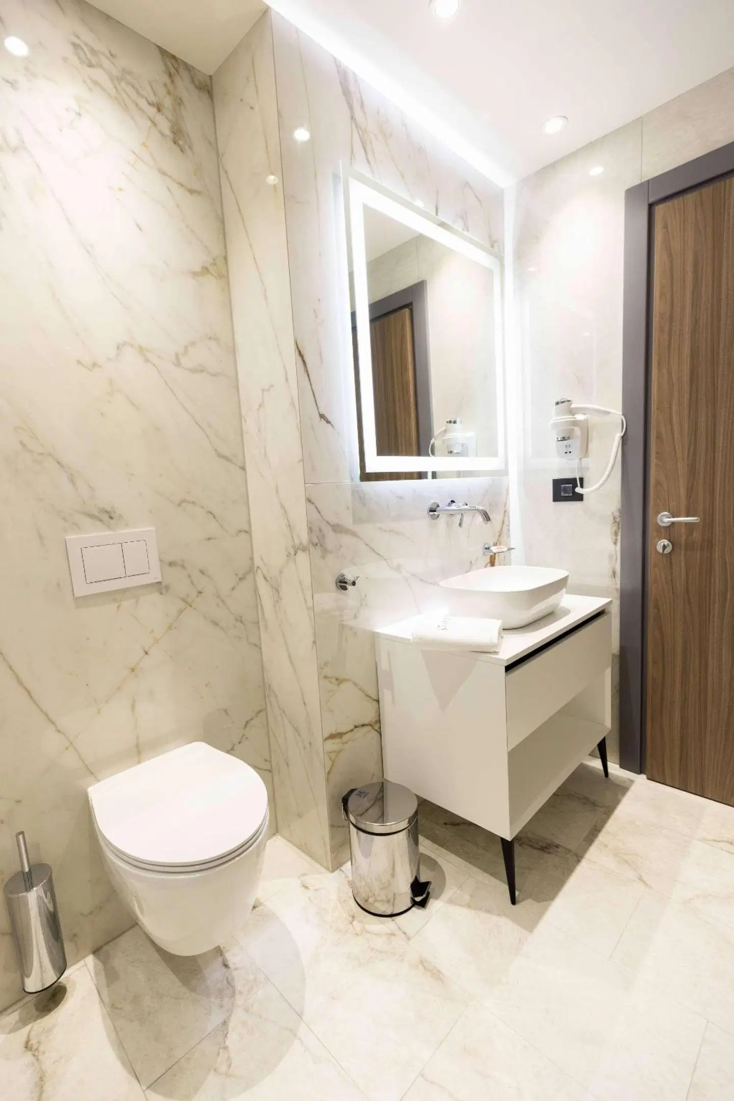 25hours Hotel Vienna at MuseumsQuartier Badezimmer