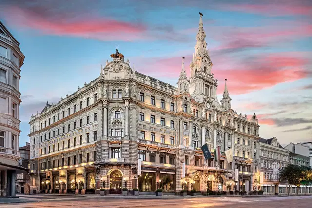Anantara New York Palace Budapest EXTERIOR