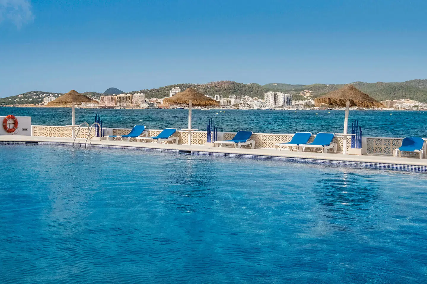 azuLine Mar Amantis & Mar Amantis II Strand