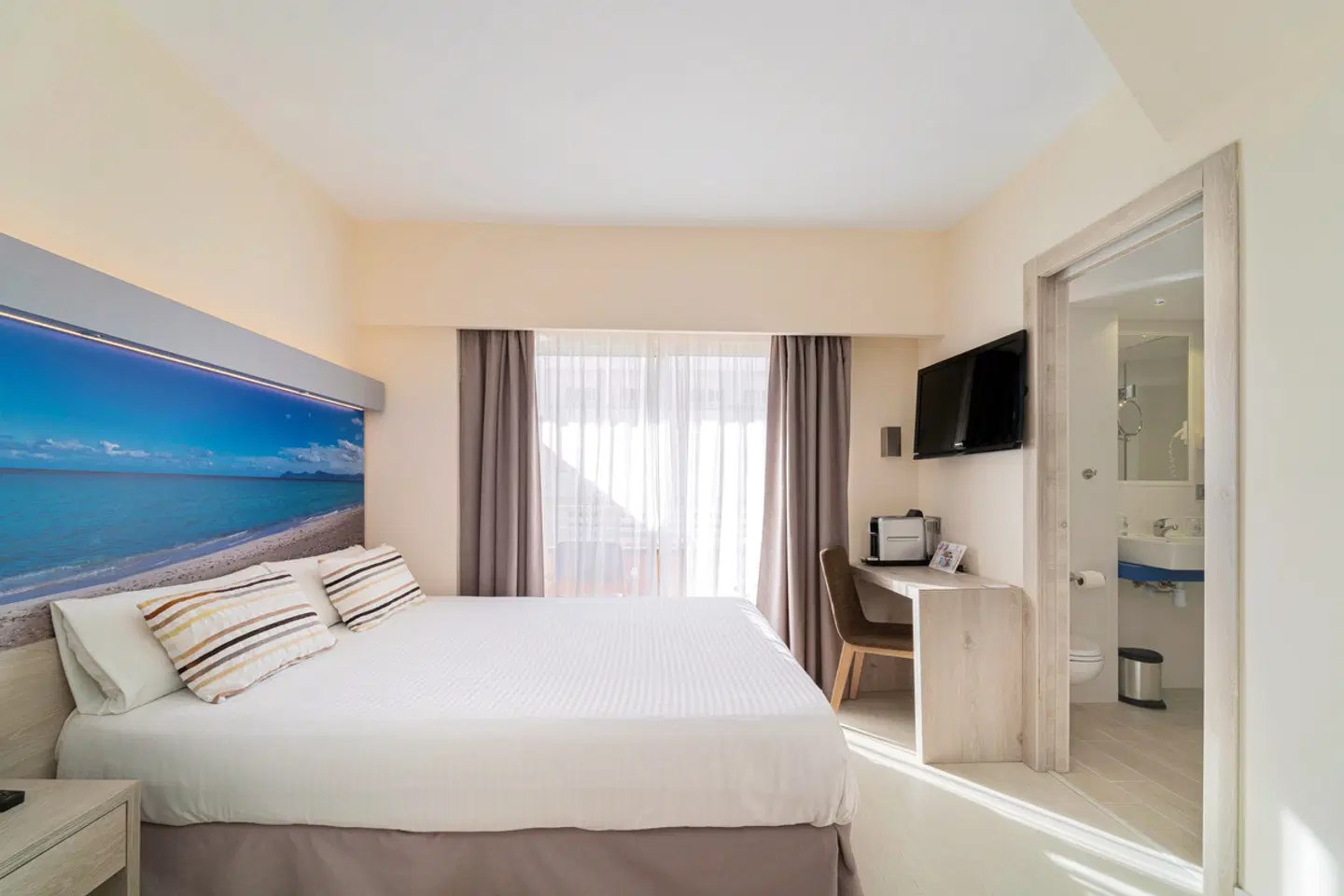 Globales Janeiro ROOM_EXAMPLE