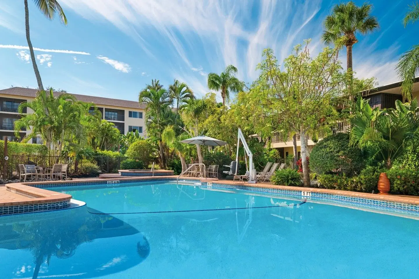 Best Western Naples Inn & Suites OUTDOOR_POOL