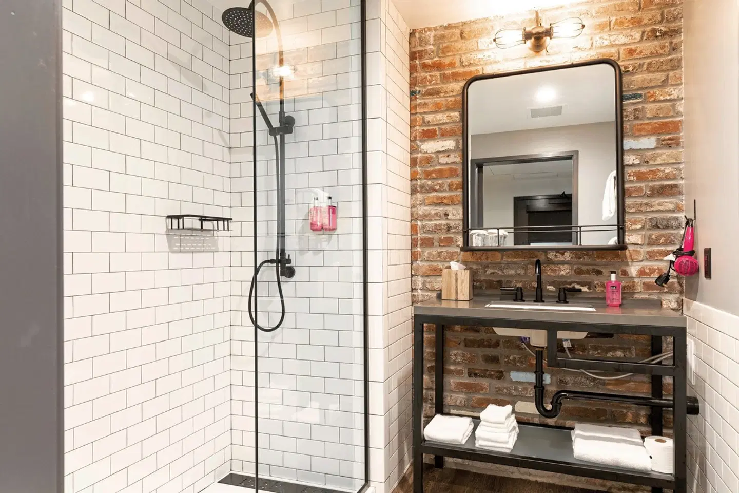 Moxy Nashville Downtown Badezimmer