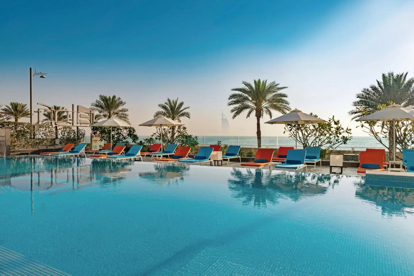 Aloft Palm Jumeirah OUTDOOR_POOL