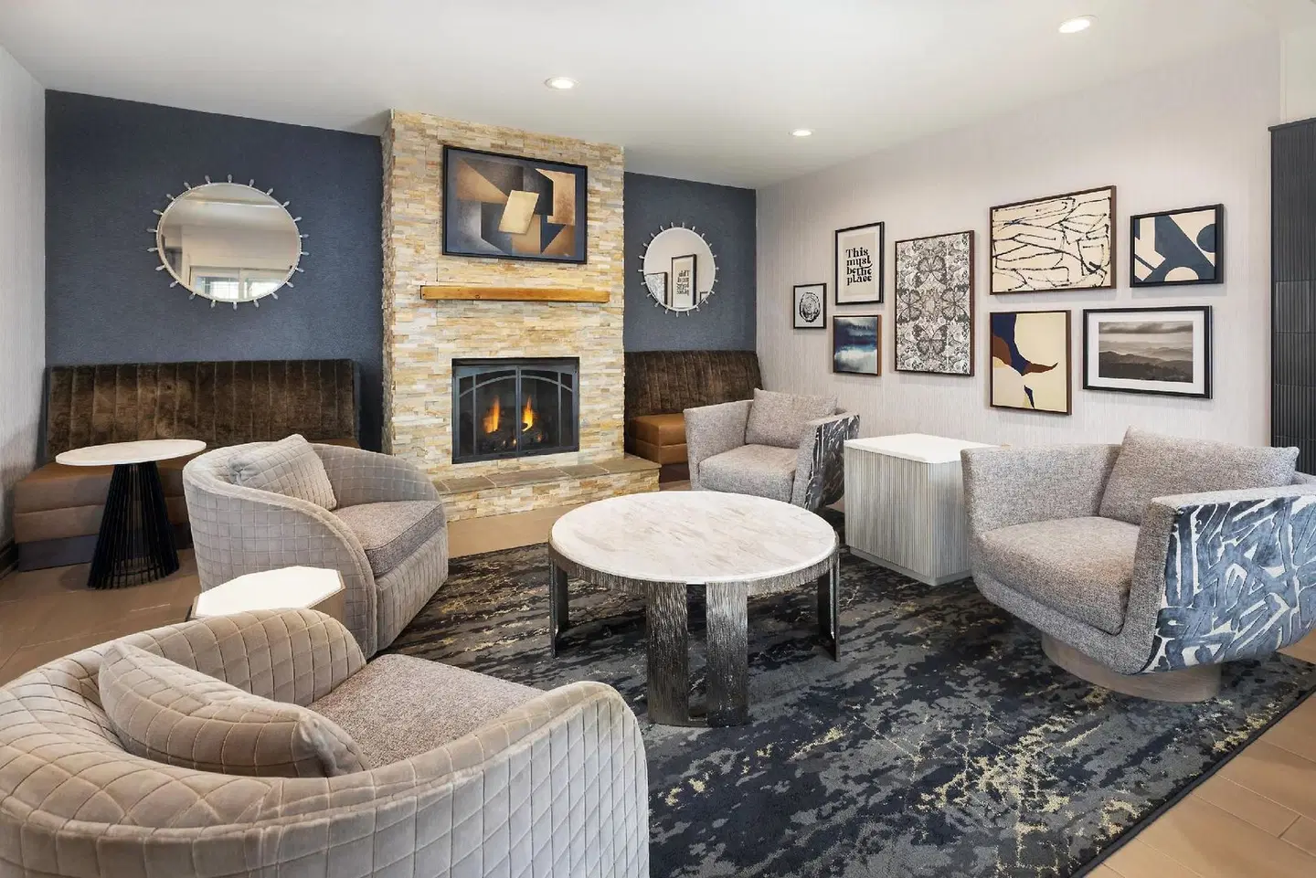 Country Inn & Suites by Radisson, Asheville Downtown Tunnel Road, NC LOUNGE_LOBBY