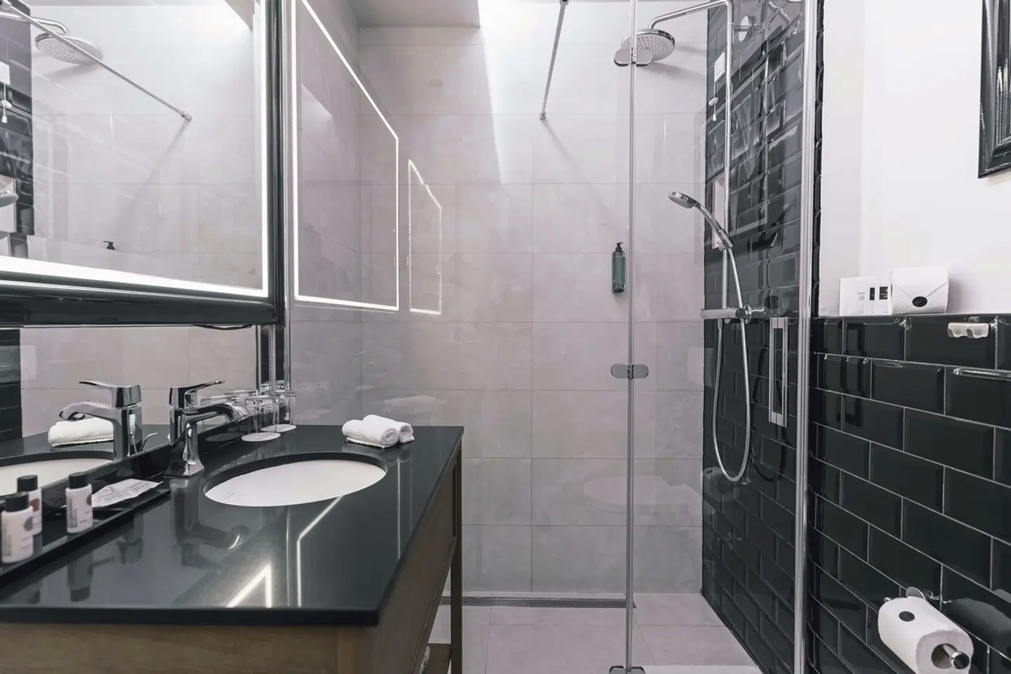 Grand Hotel Slavia Badezimmer