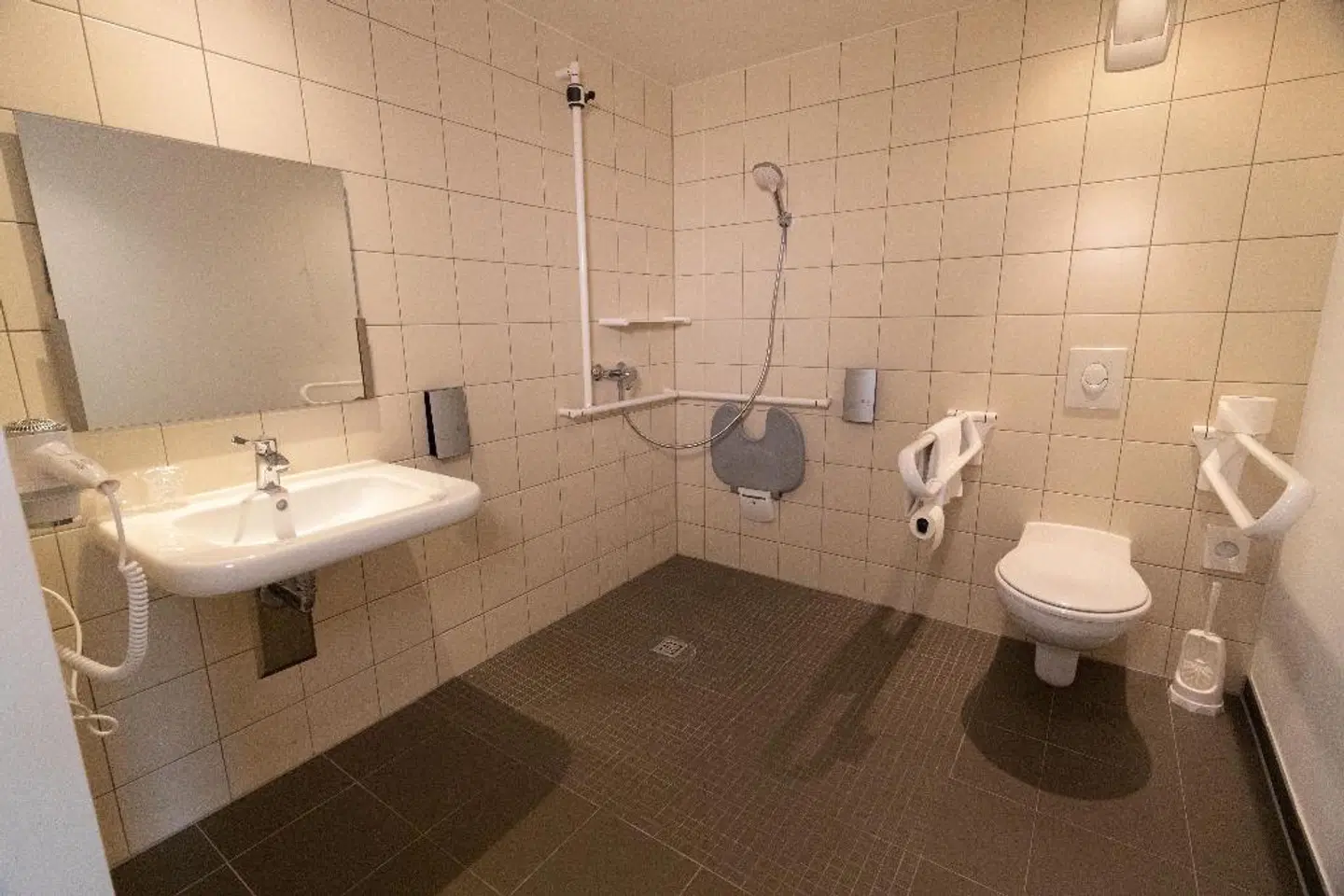 B&B Hotel Frankfurt-Airport Badezimmer
