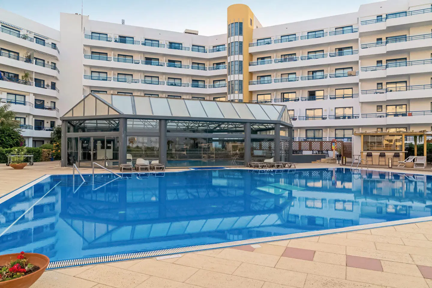 Pestana Cascais Ocean & Conference Aparthotel OUTDOOR_POOL