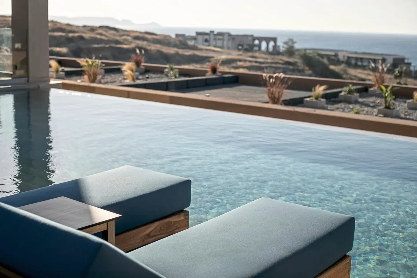 Este Elegant Suites & Villas OUTDOOR_POOL