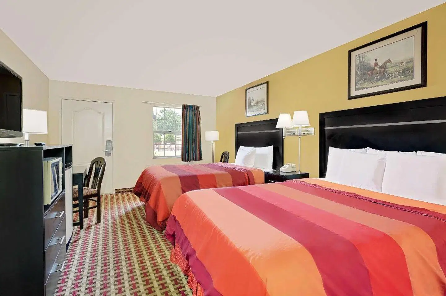 Days Inn by Wyndham Savannah ROOM_EXAMPLE