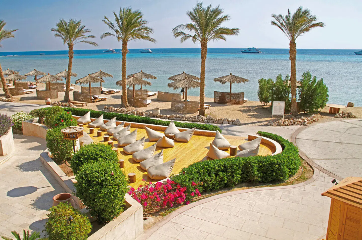 The Breakers Diving & Surfing Lodge GARDEN