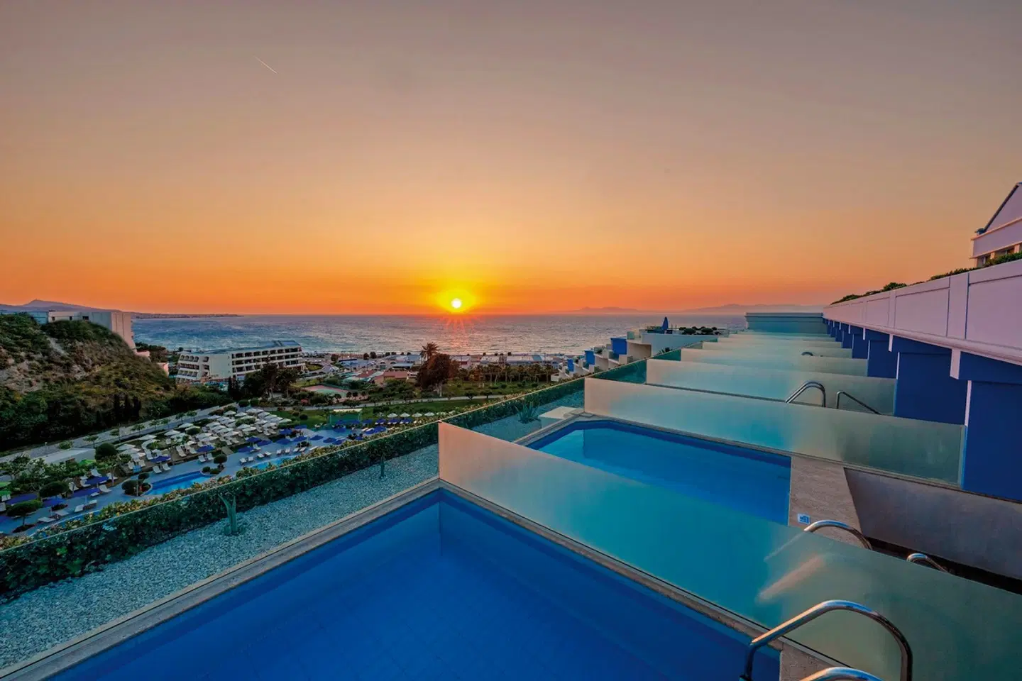 Atrium Platinum LANDSCAPE