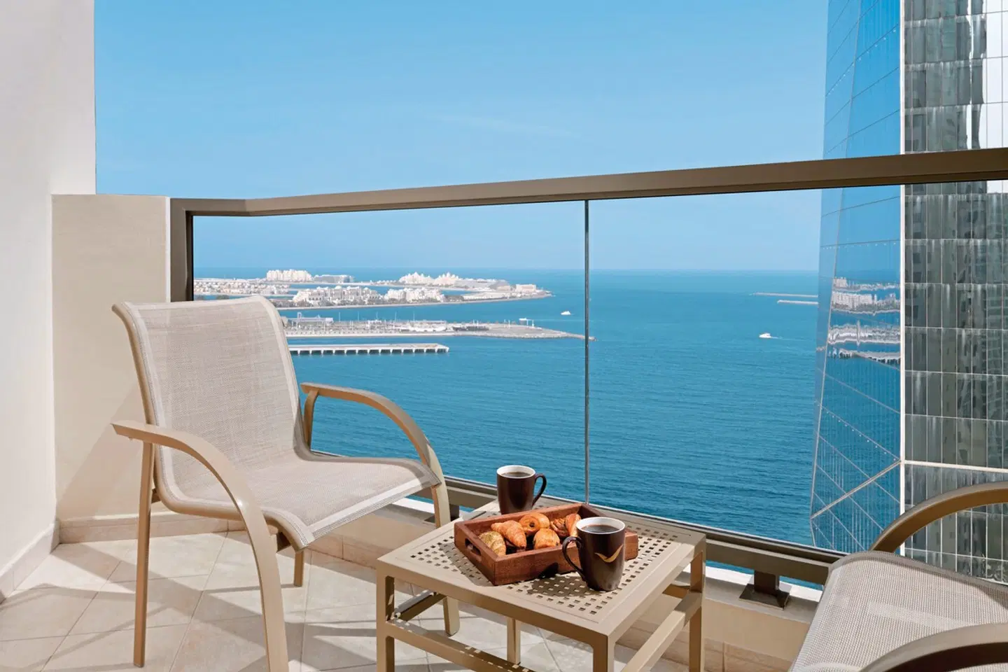 Mövenpick Hotel Jumeirah Beach Terrasse