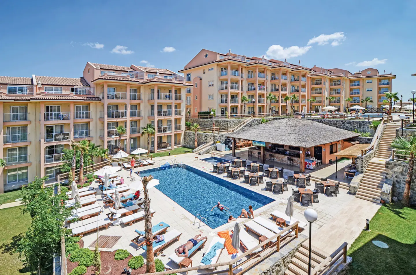 Wyndham Residences Kusadasi Golf & Spa OUTDOOR_POOL
