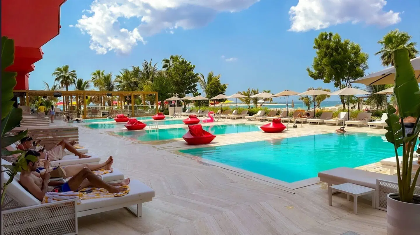 Voco Monaco Dubai OUTDOOR_POOL