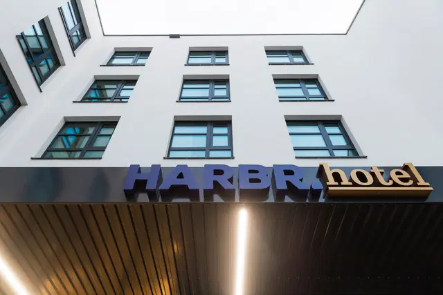 HARBR. hotel Heilbronn MODEL_IMPRESSION