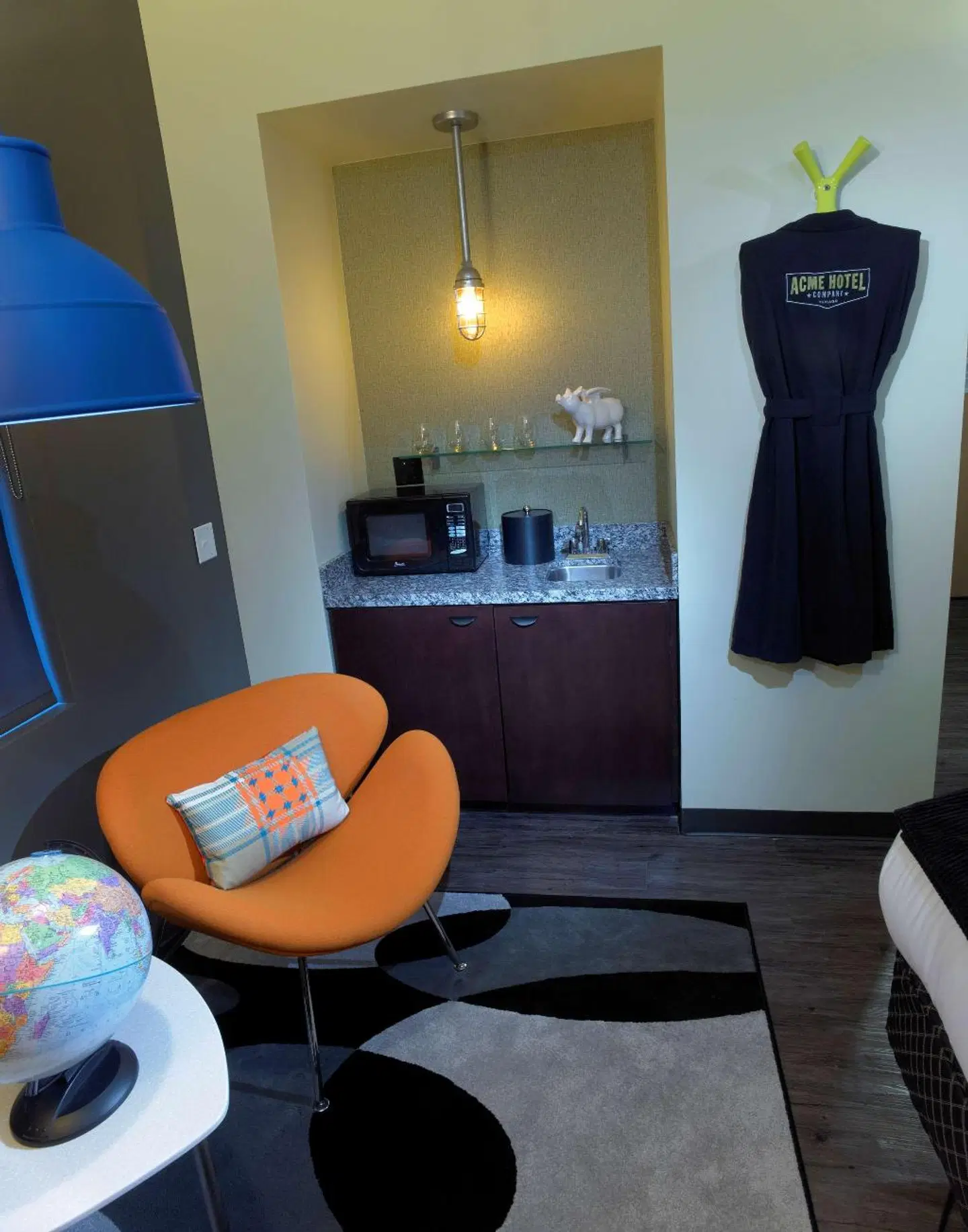 ACME Hotel Chicago, Outset Collection by Hilton LOUNGE_LOBBY