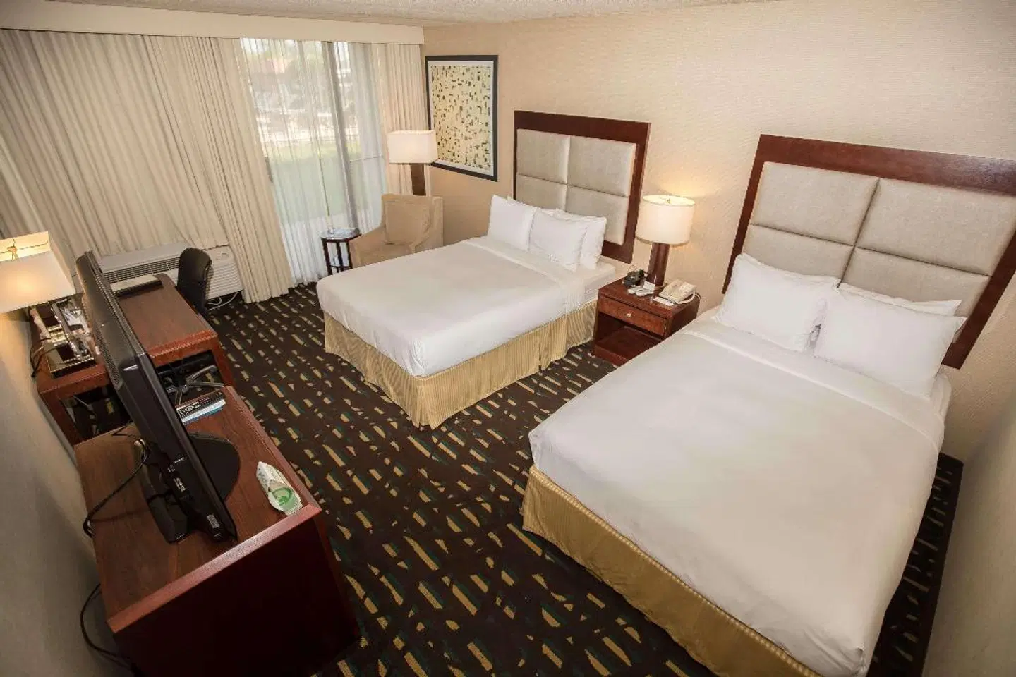 Wyndham Chicago O'Hare ROOM_EXAMPLE