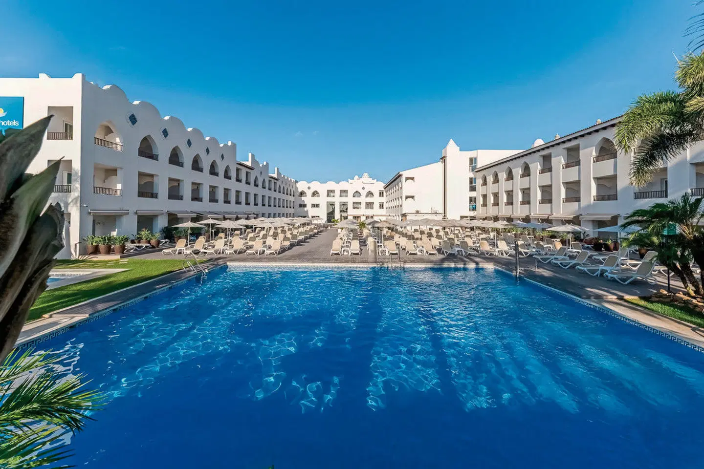 Hotel Mac Puerto Marina EXTERIOR