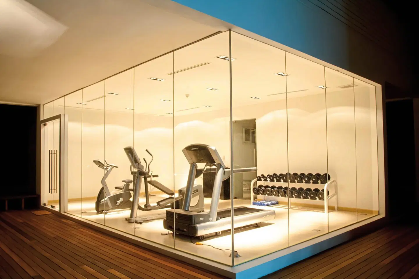 The Library Samui Hallenbad