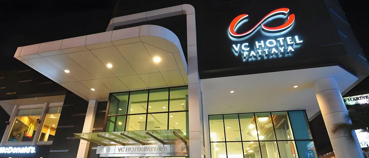 VC Hotel (SHA Extra Plus) Hallenbad