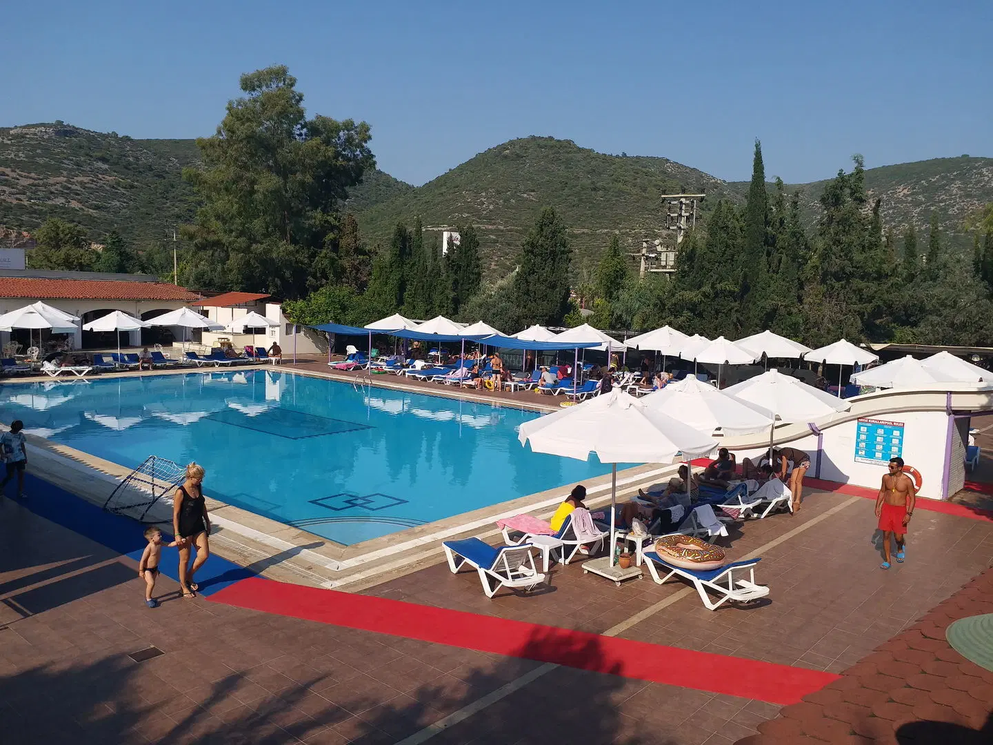 Pigale Beach Resort OUTDOOR_POOL