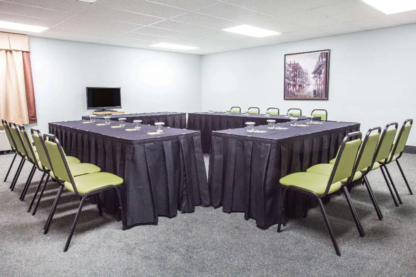 Super 8 by Wyndham Kindersley Konferenz