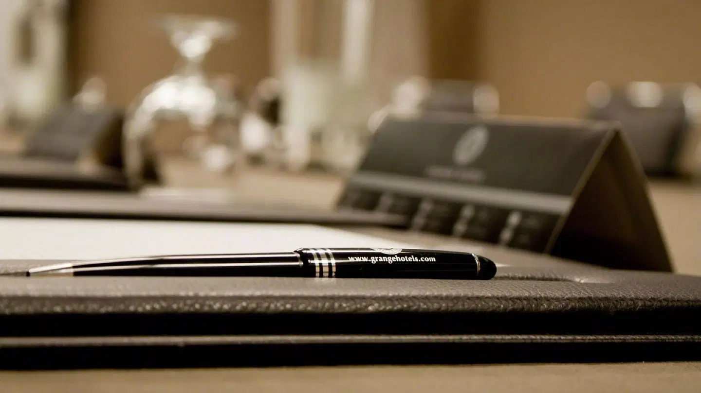 Grange Blooms ROOM_EXAMPLE