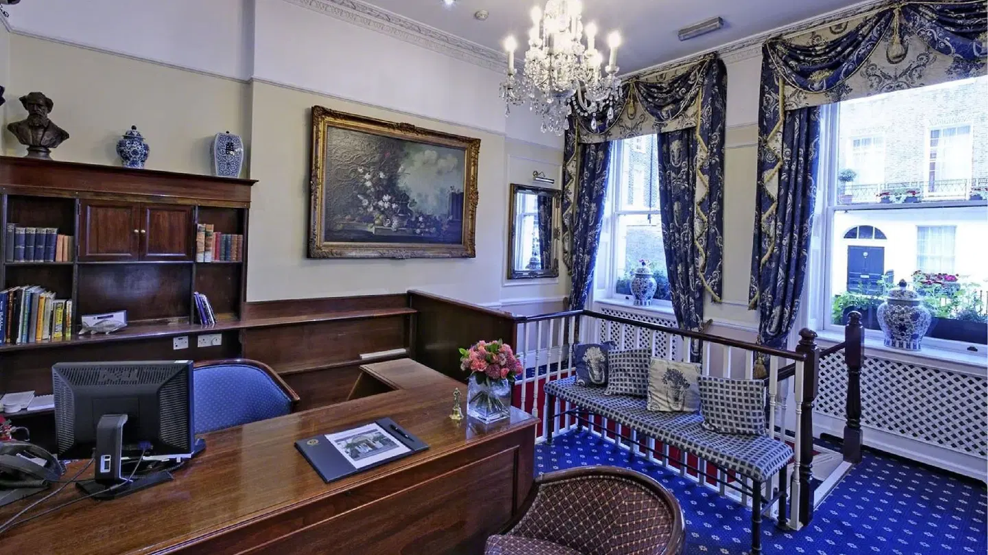 Grange Blooms ROOM_EXAMPLE