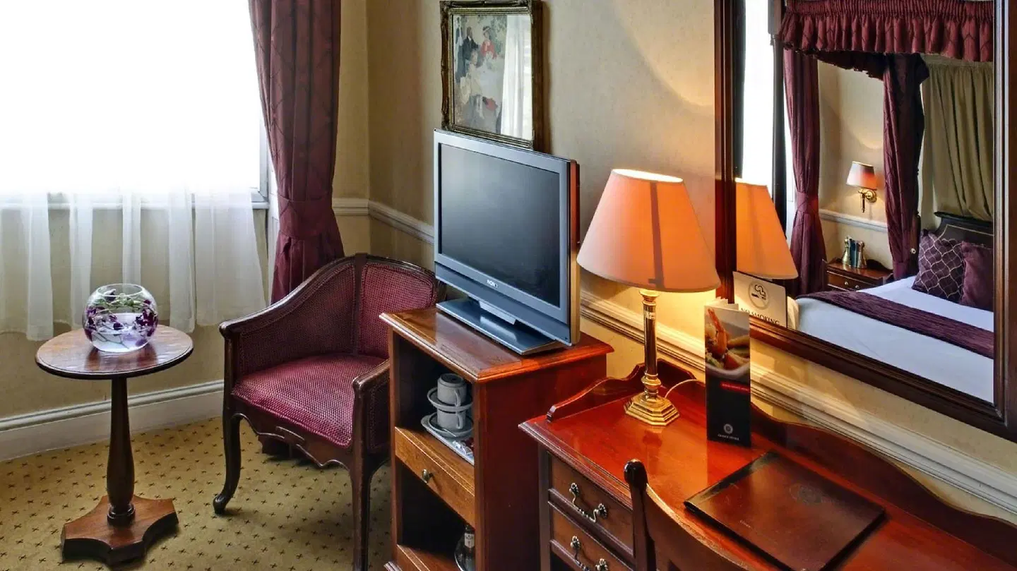 Grange Blooms ROOM_EXAMPLE