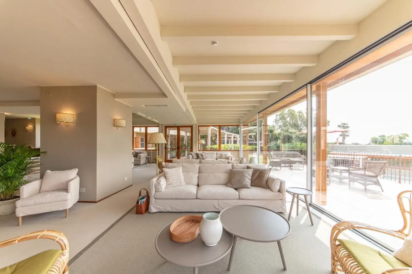 Is Molas Resort LOUNGE_LOBBY