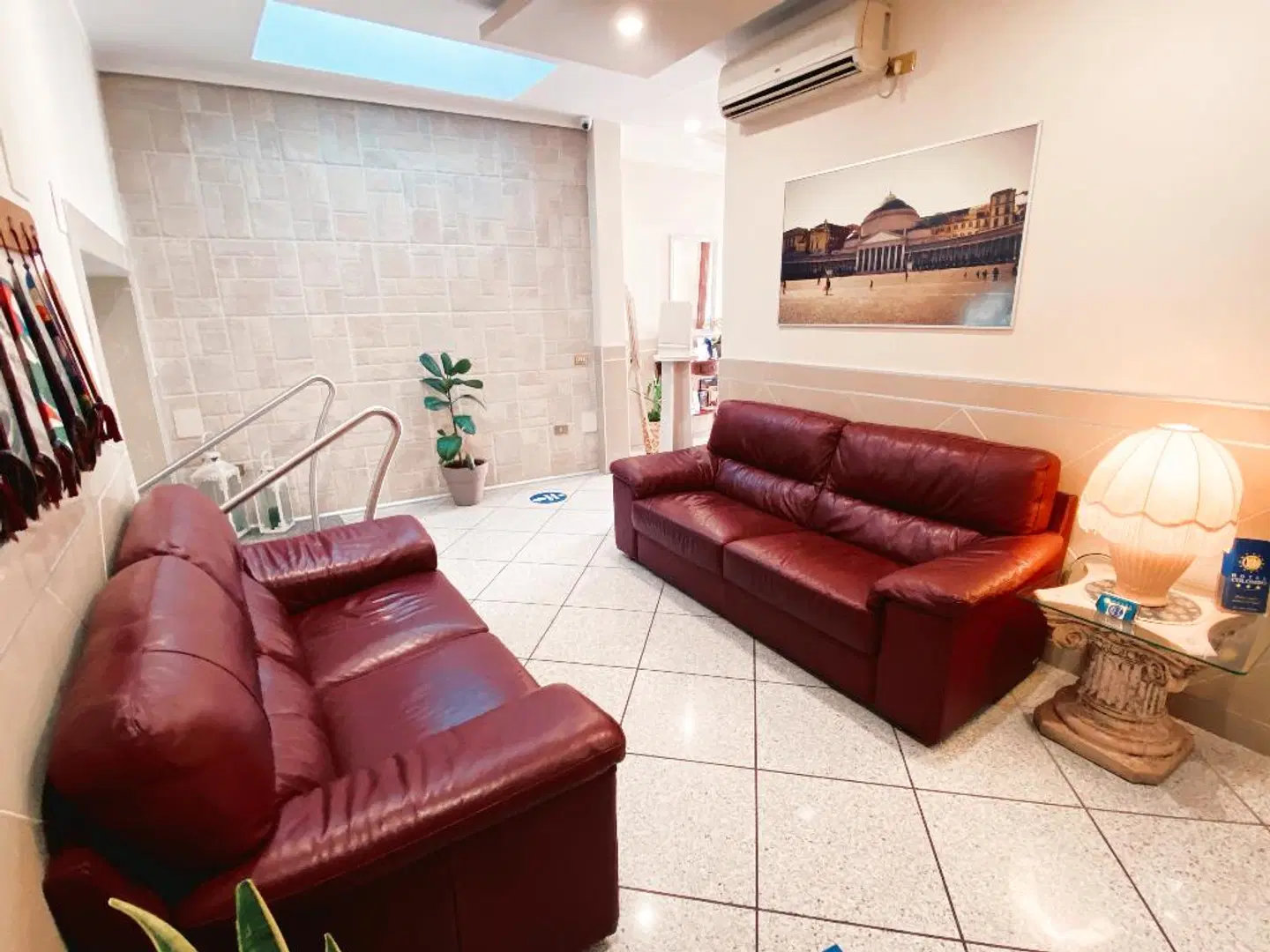 Colombo ROOM_EXAMPLE