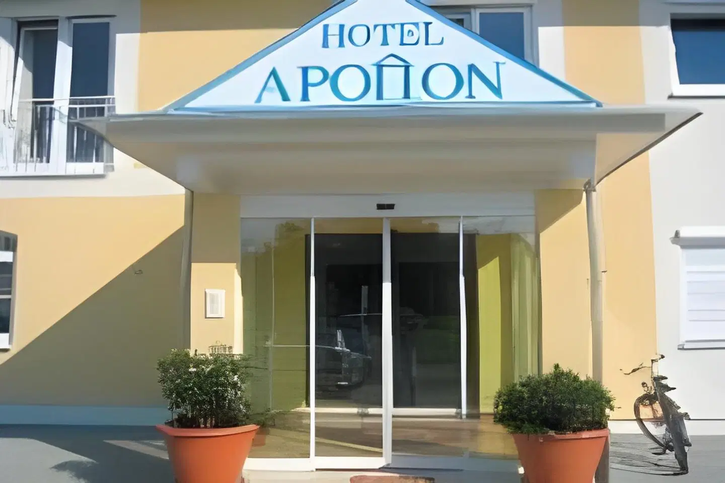 Apollon EXTERIOR