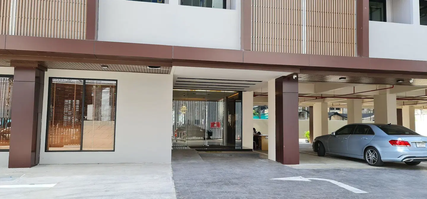 THE NEUF RATCHADA HOTEL (SHA Certified) EXTERIOR