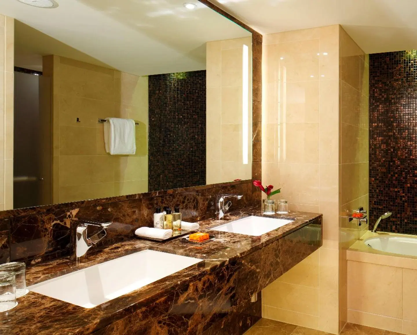 Conrad London St. James Badezimmer